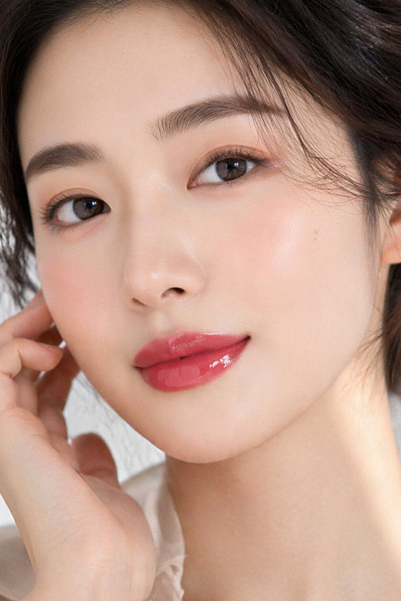 Glowing Hydrated Lip Gloss